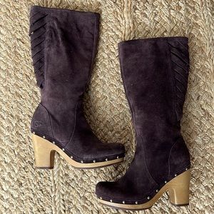Ugg brown suede boots